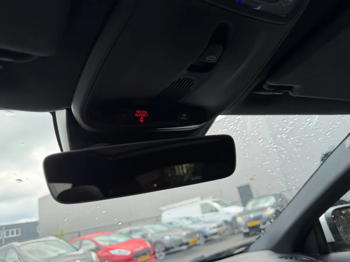 1.5 T3 Polar+ Sport R-DESIGN automaat