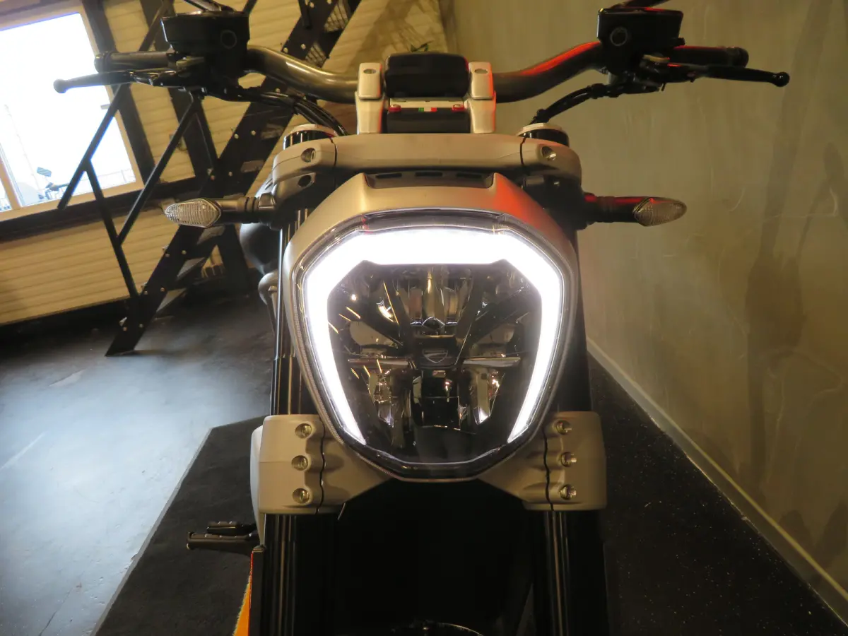X DIAVEL PERFECT! HISTORY