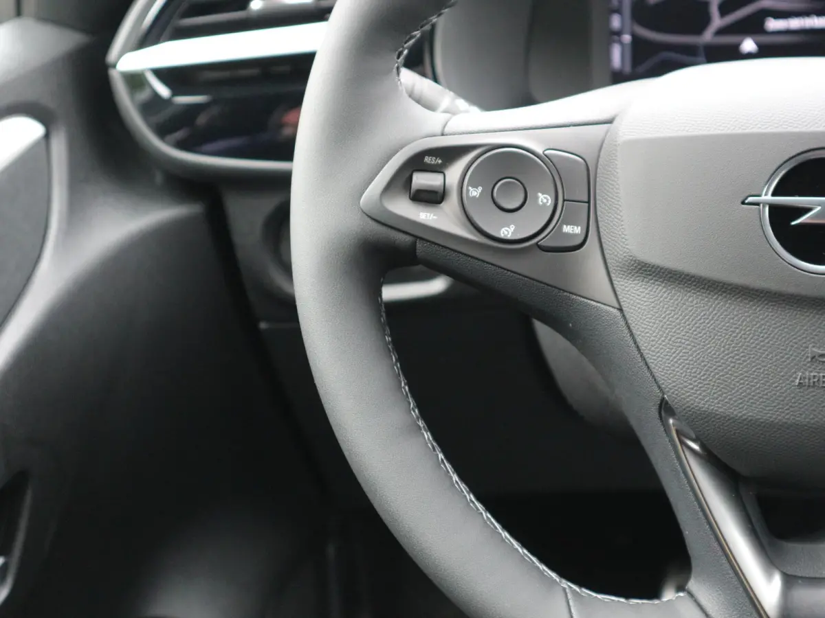 1.2 Turbo Hybrid Ultimate / Keyless / Camera / Navigatie