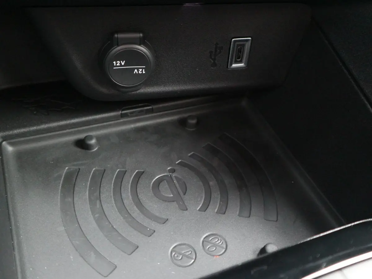 1.2 Turbo Hybrid Ultimate / Keyless / Camera / Navigatie