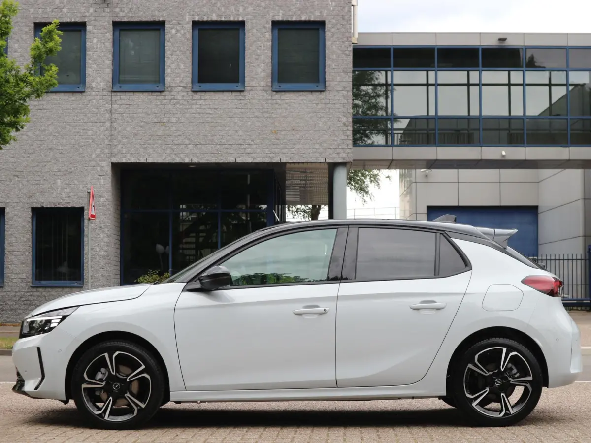 1.2 Turbo Hybrid Ultimate / Keyless / Camera / Navigatie