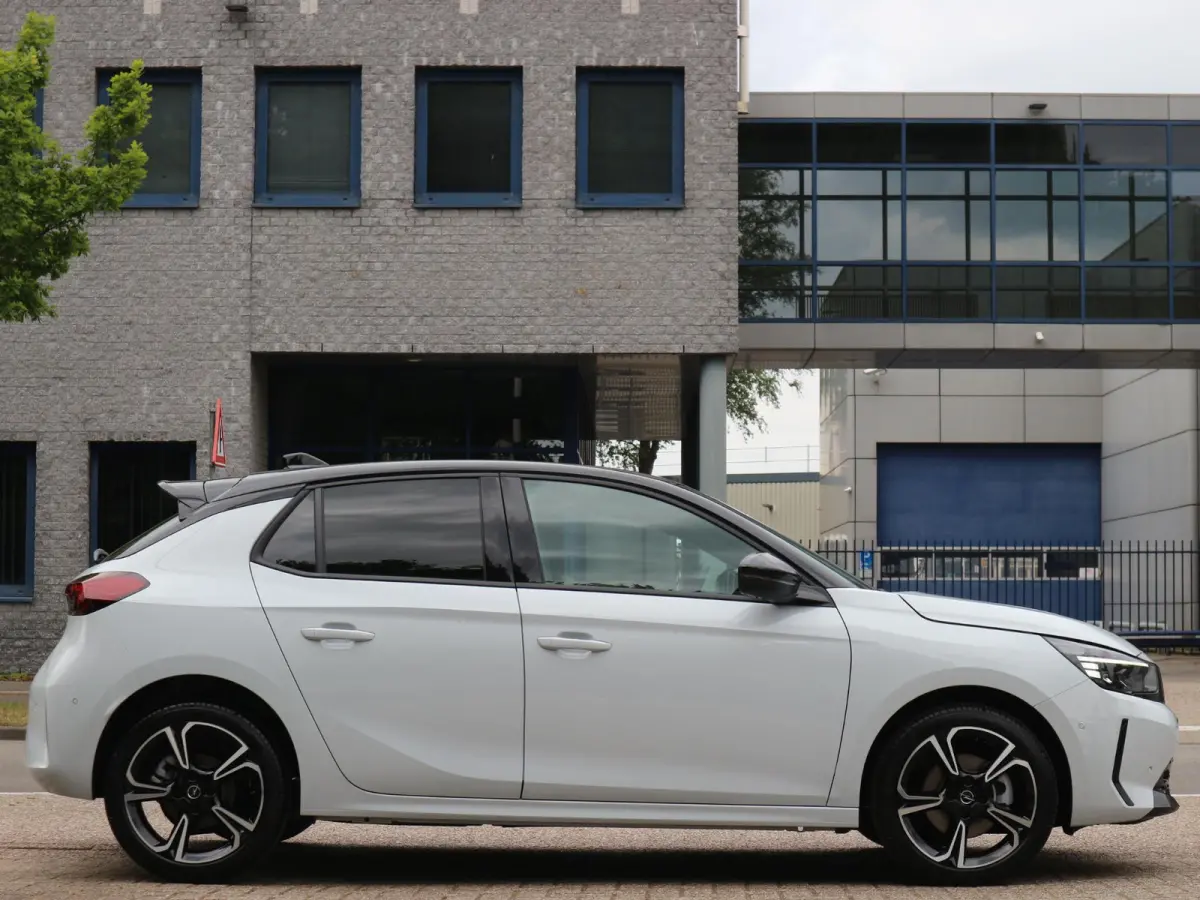 1.2 Turbo Hybrid Ultimate / Keyless / Camera / Navigatie