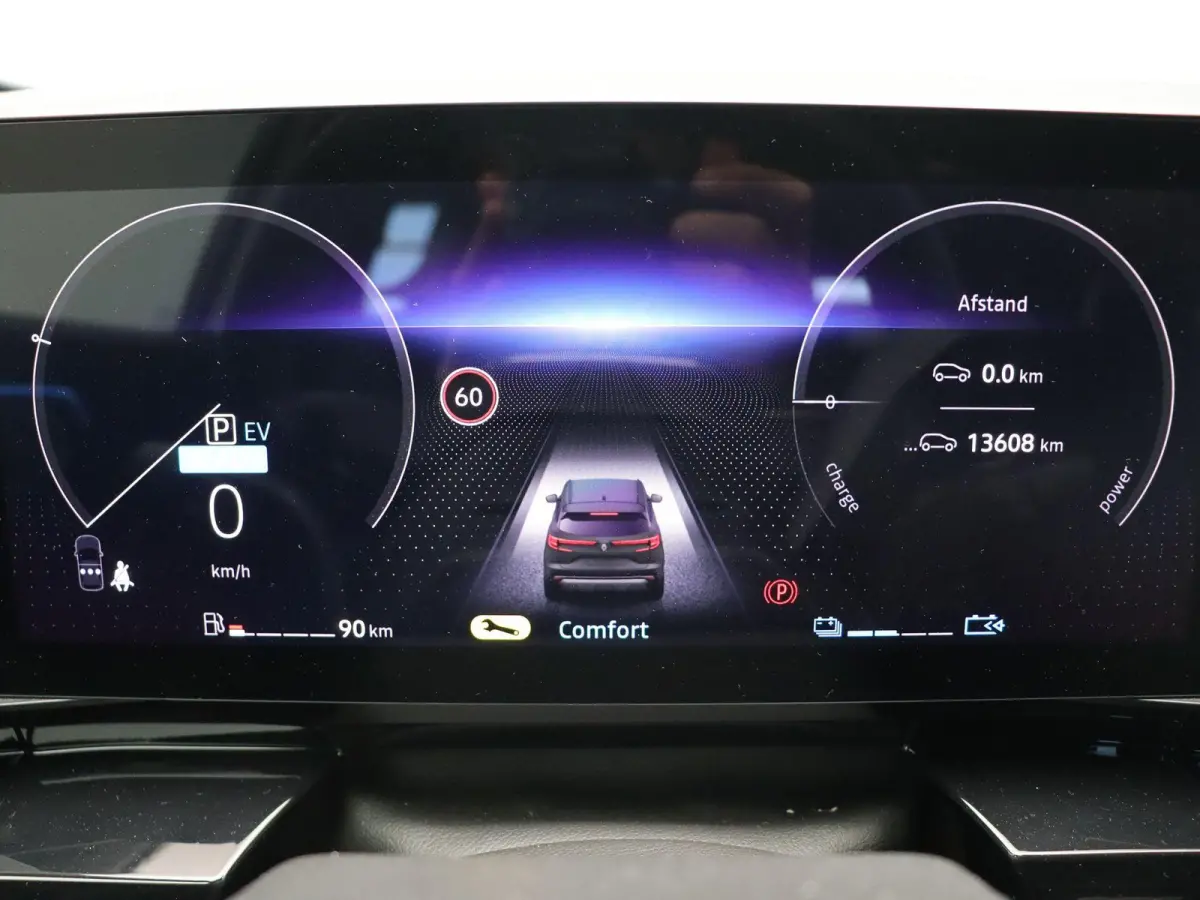 E-Tech Hybrid 200pk Techno Esprit Alpine | Achteruitrijcamera | 1500 KG trekgewicht | Elektrische achterklep | Apple Carplay/Android Auto | 20" Lichtmetalen velgen |