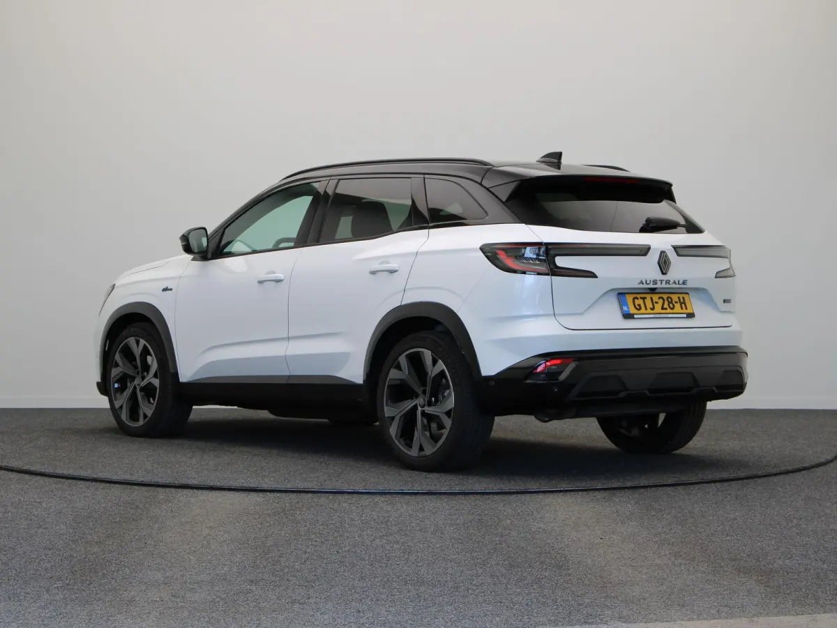E-Tech Hybrid 200pk Techno Esprit Alpine | Achteruitrijcamera | 1500 KG trekgewicht | Elektrische achterklep | Apple Carplay/Android Auto | 20" Lichtmetalen velgen |