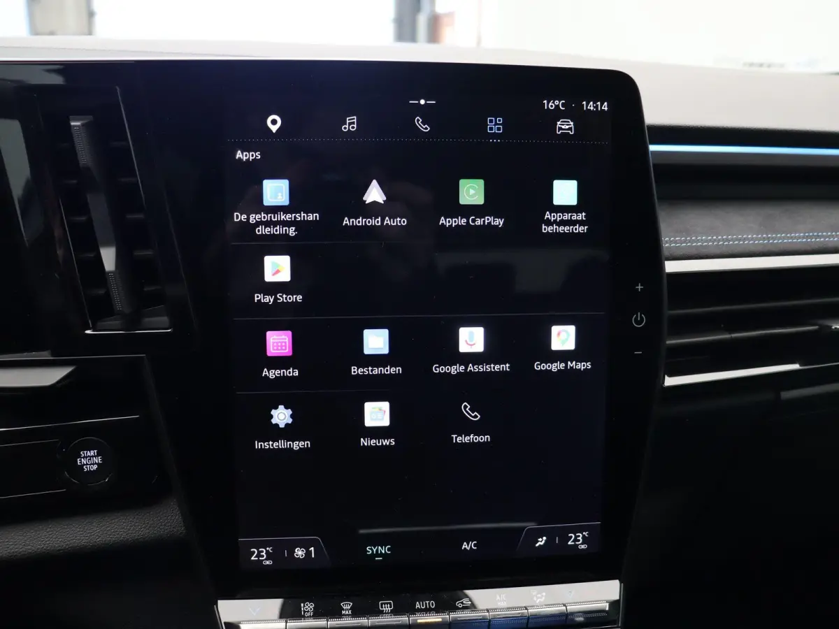 E-Tech Hybrid 200pk Techno Esprit Alpine | Achteruitrijcamera | 1500 KG trekgewicht | Elektrische achterklep | Apple Carplay/Android Auto | 20" Lichtmetalen velgen |
