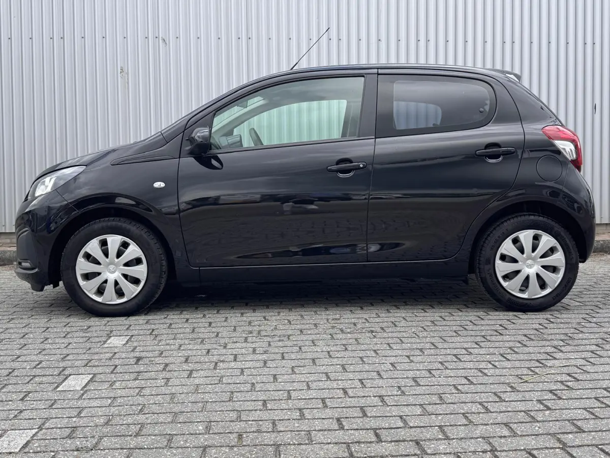 1.0 e-VTi Active | Airco | Radio | Bluetooth | Elektrische ramen | | Achterbank in delen neerklapbaar | Airco | Centrale deurvergrendeling met afstandsbediening
