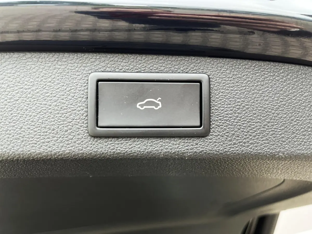 1.5 TSI 150pk DSG Business Edition | Trekhaak | Navigatie | Canton® Audiosystem