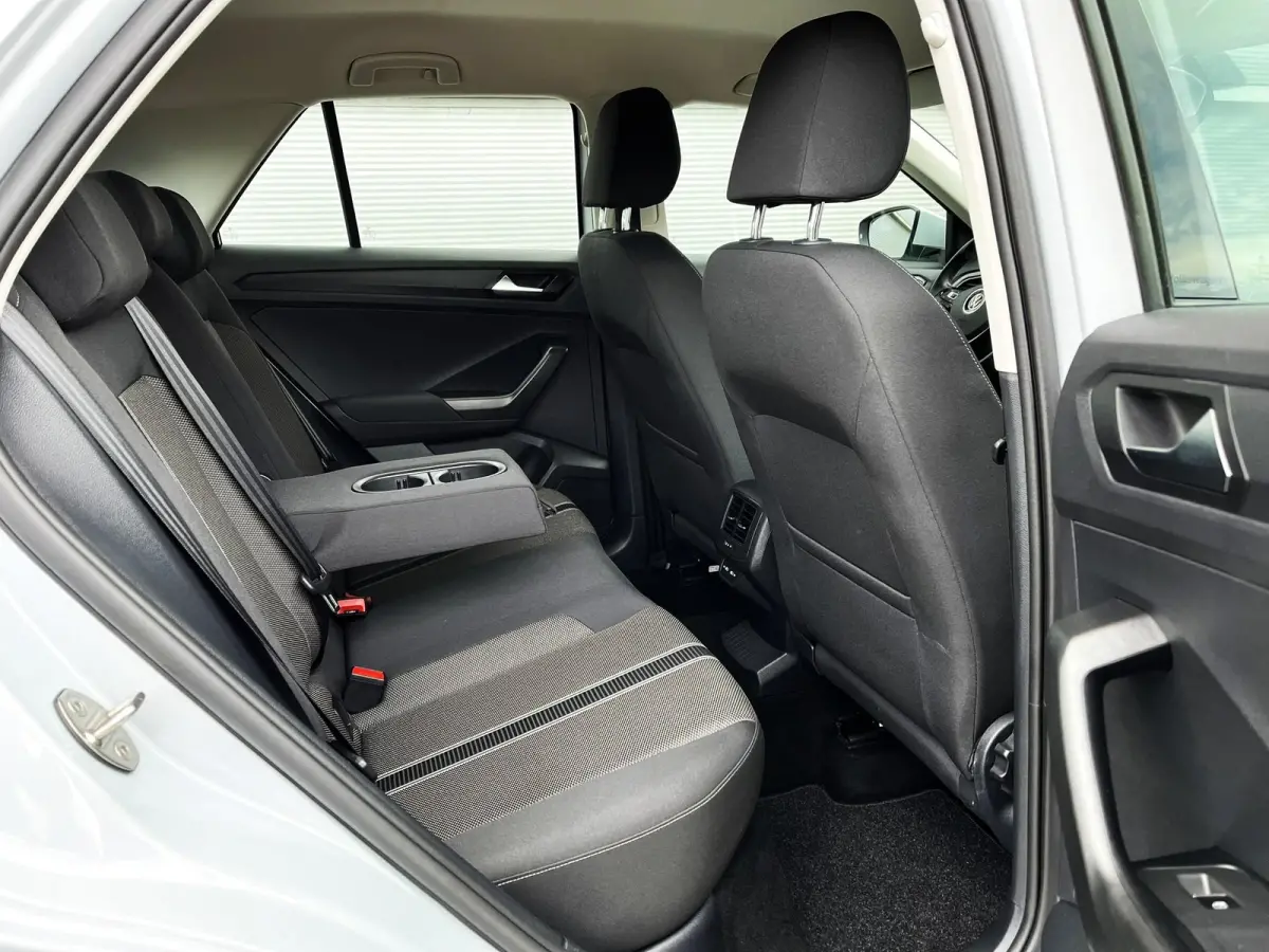 1.0 TSI 110pk Style Business | Navigatie | App Connect | Elektr. Achterklep
