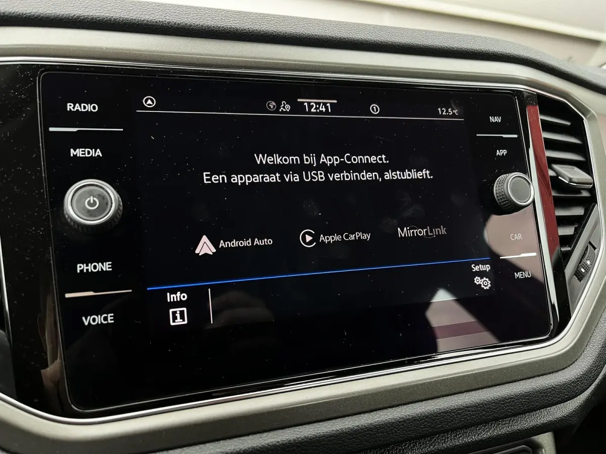 1.0 TSI 110pk Style Business | Navigatie | App Connect | Elektr. Achterklep
