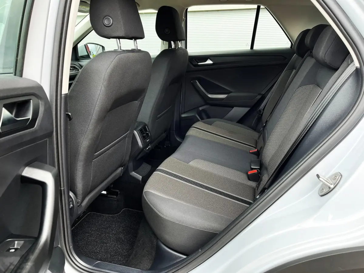 1.0 TSI 110pk Style Business | Navigatie | App Connect | Elektr. Achterklep