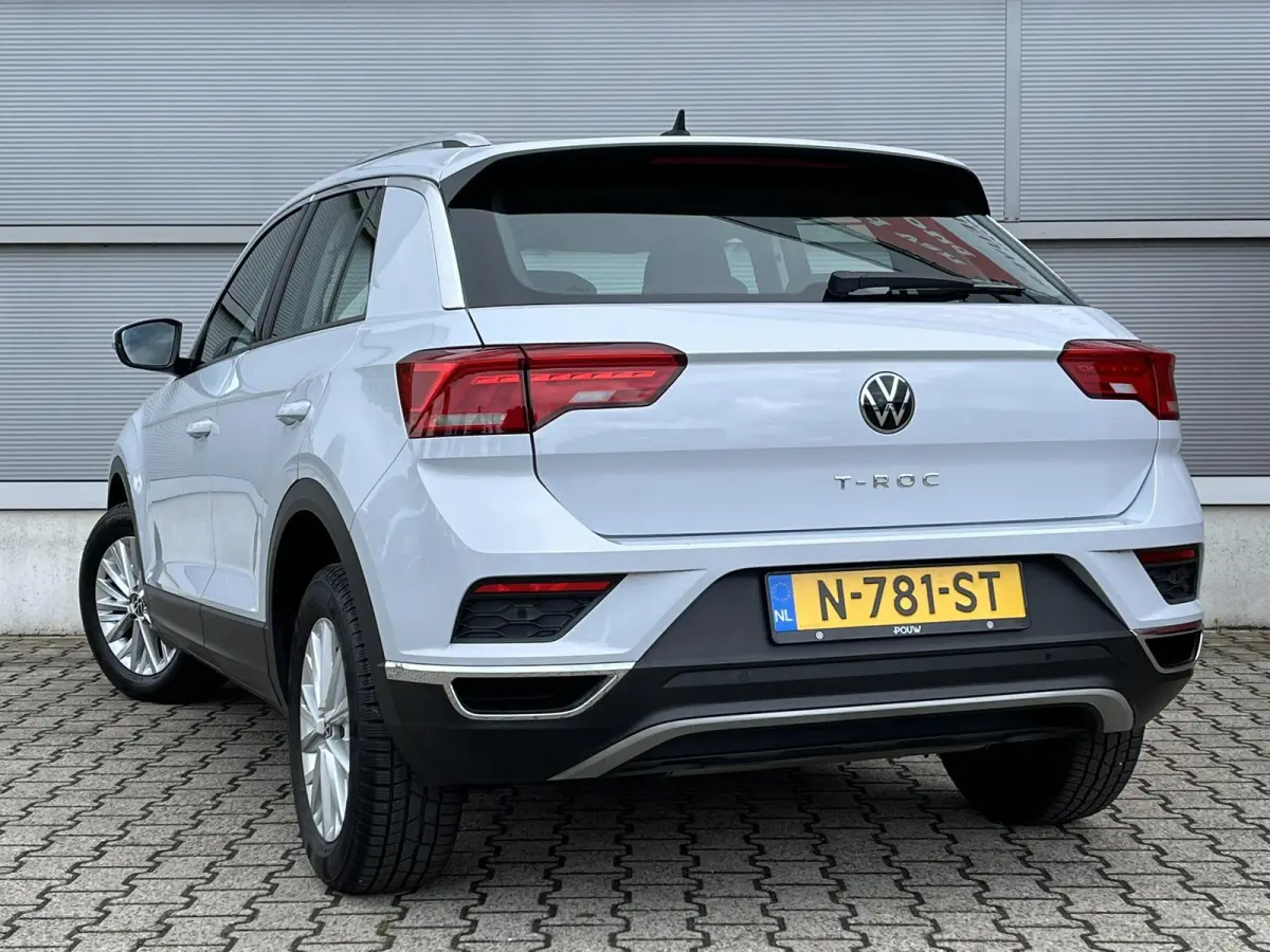 1.0 TSI 110pk Style Business | Navigatie | App Connect | Elektr. Achterklep