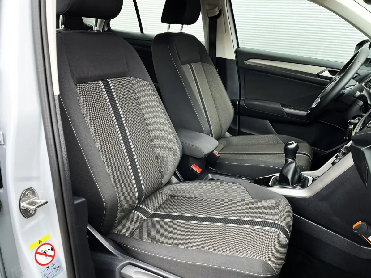 1.0 TSI 110pk Style Business | Navigatie | App Connect | Elektr. Achterklep