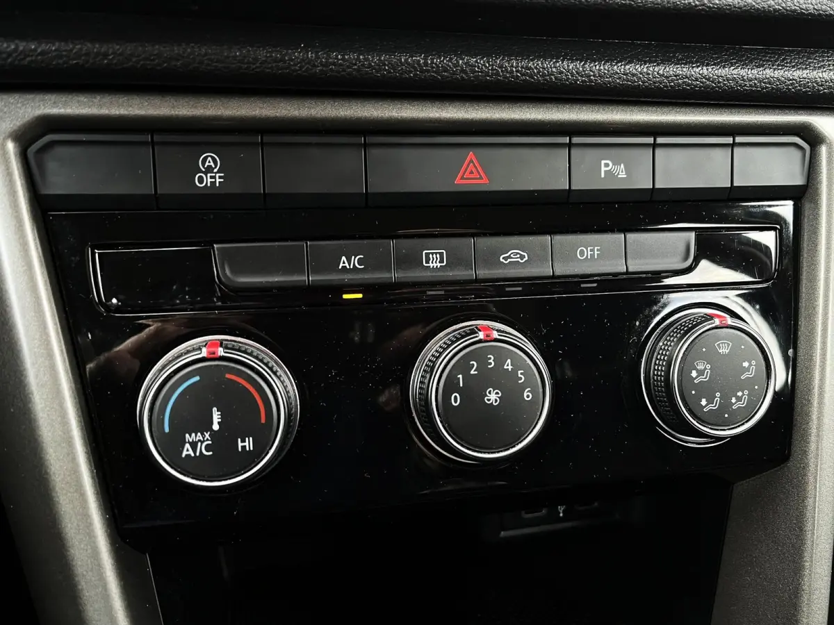 1.0 TSI 110pk Style Business | Navigatie | App Connect | Elektr. Achterklep