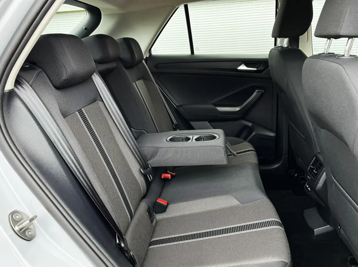 1.0 TSI 110pk Style Business | Navigatie | App Connect | Elektr. Achterklep