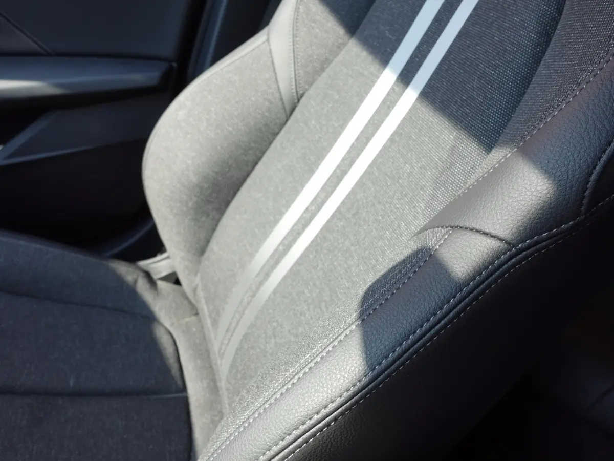 118i Introduction Edition Automaat DEMO Navigatie  Virtual Cockpit  Parkeersensoren  Ledverlichting  HiFi audio  Cruise Control  Climate Control  Getinte ramen
