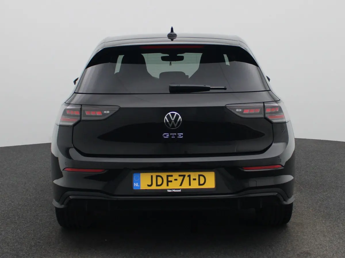 1.5 eHybrid GTE 272 PK| Origineel Nederlands | 1e Eigenaar | Navigatie | LED Matrix | Achteruitrijcamera | Stoelverwarming | Stuurwielverwarming | Black Style