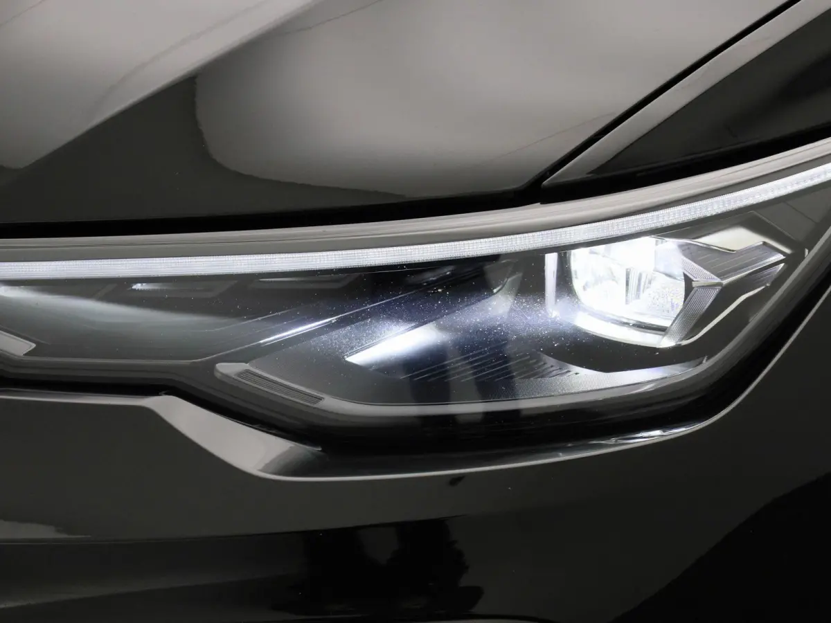 1.5 eHybrid GTE 272 PK| Origineel Nederlands | 1e Eigenaar | Navigatie | LED Matrix | Achteruitrijcamera | Stoelverwarming | Stuurwielverwarming | Black Style