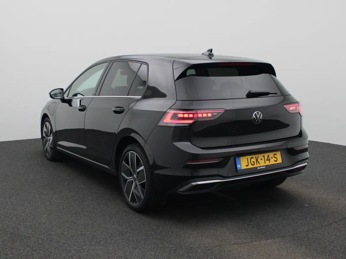 1.5 eHybrid Style Edition 204 PK| Origineel Nederlands | 1e Eigenaar | Navigatie | Stoelverwarming | Stuurwielverwarming | LED Matrix | Achteruitrijcamera