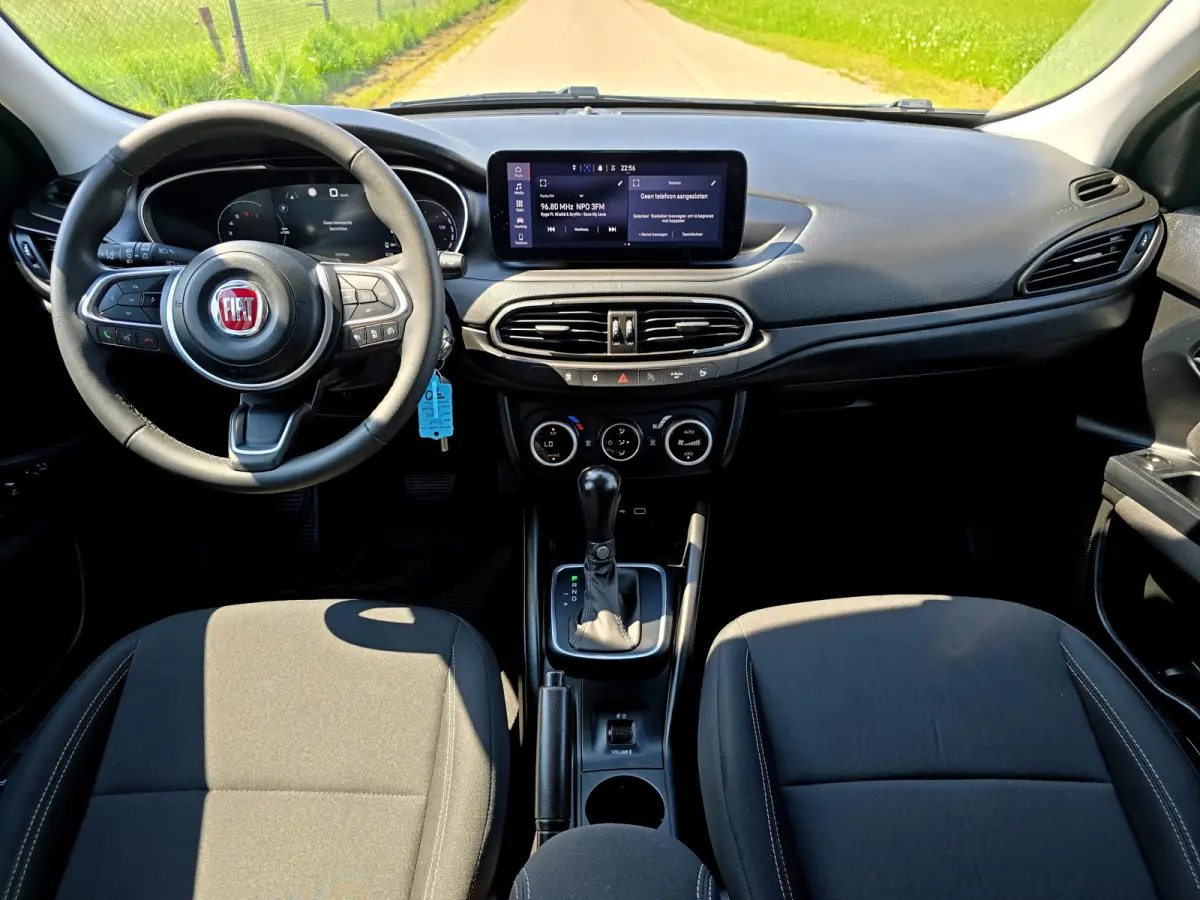 1.5 Hybrid City - 150 Pk - ParkeerCamera - Adaptive Cruise Control - Climate control