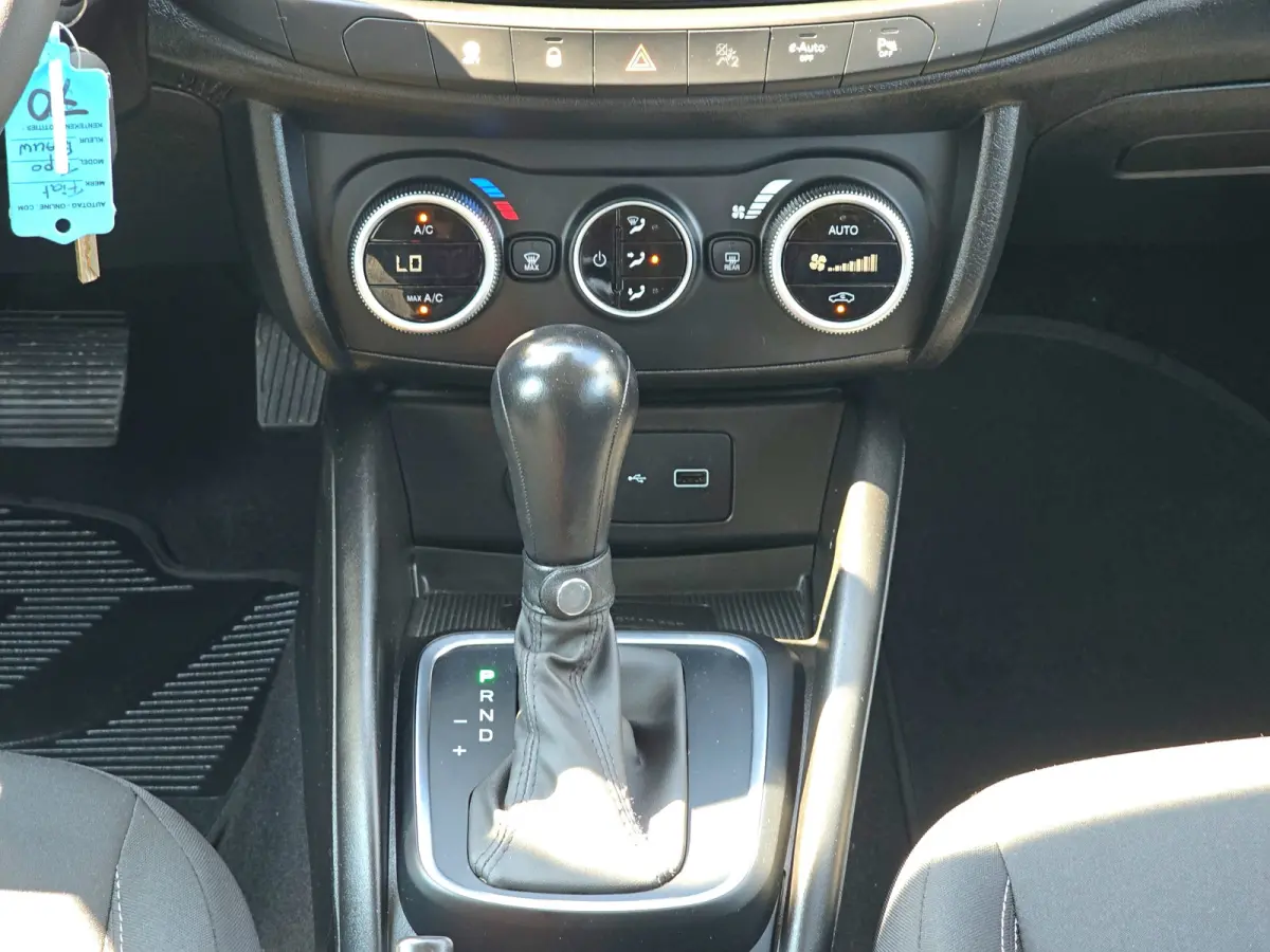 1.5 Hybrid City - 150 Pk - ParkeerCamera - Adaptive Cruise Control - Climate control