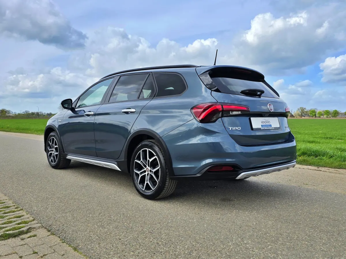1.5 Hybrid City - 150 Pk - ParkeerCamera - Adaptive Cruise Control - Climate control