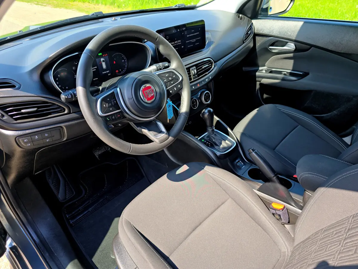 1.5 Hybrid City - 150 Pk - ParkeerCamera - Adaptive Cruise Control - Climate control