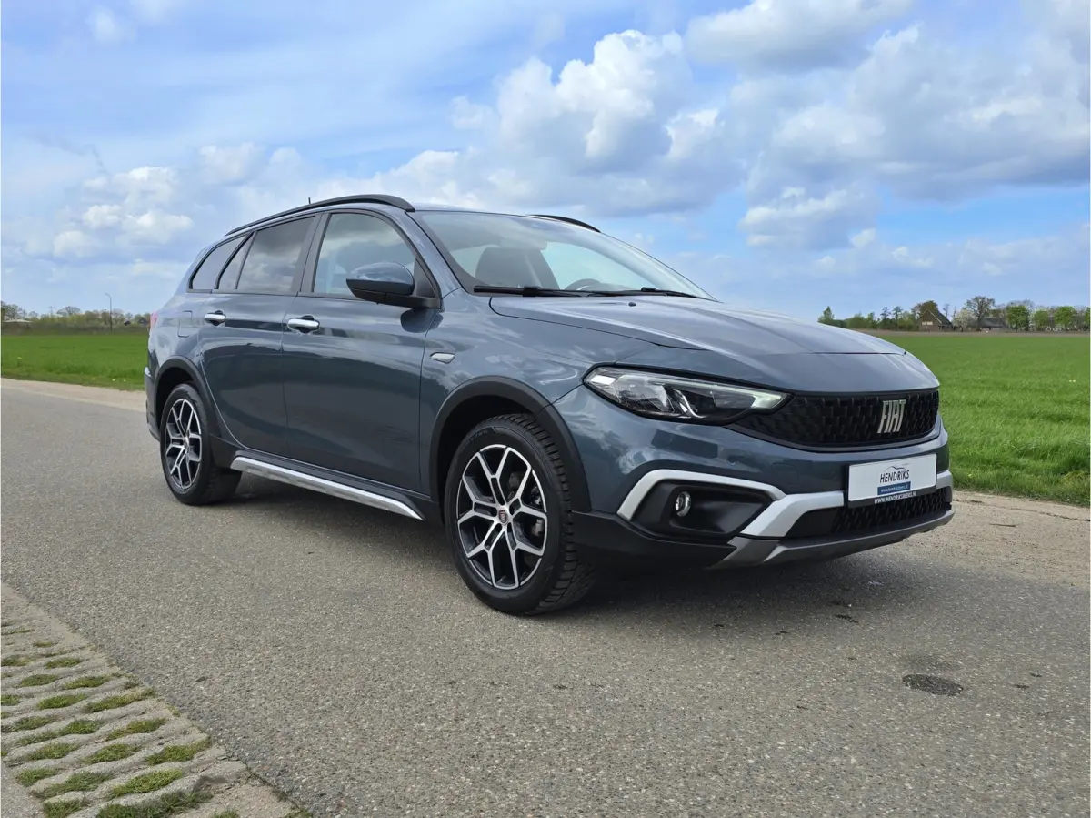 1.5 Hybrid City - 150 Pk - ParkeerCamera - Adaptive Cruise Control - Climate control