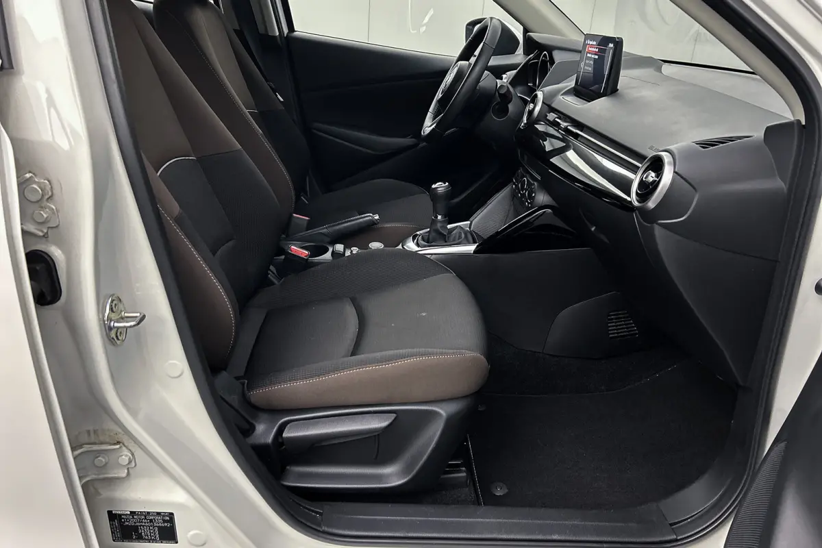 1.5 Skyactiv-G | Airco | Apple Carplay | Cruise control | LED koplampen