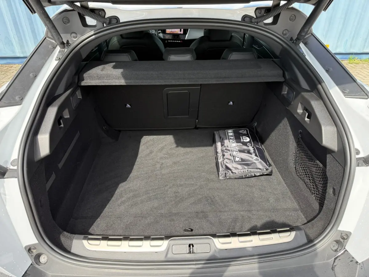 1.2 PureTech GT 130 EAT8 Alcantara bekleding | 360 Camera | Focal | Keyless | Elektrische achterklep | Adeptieve cruise control | Stuurwiel verwarming