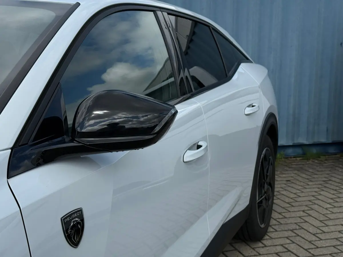 1.2 PureTech GT 130 EAT8 Alcantara bekleding | 360 Camera | Focal | Keyless | Elektrische achterklep | Adeptieve cruise control | Stuurwiel verwarming