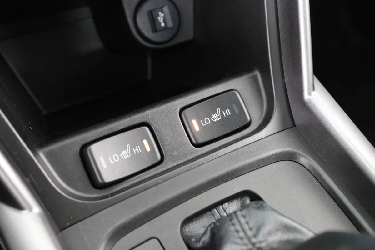 1.4 Boosterjet Select Smart Hybrid | Afn Trekhaak | Adaptive Cruise | Stoelverwarming | Camera | Keyless | Camera | Dealer Onderhouden | Climate Control