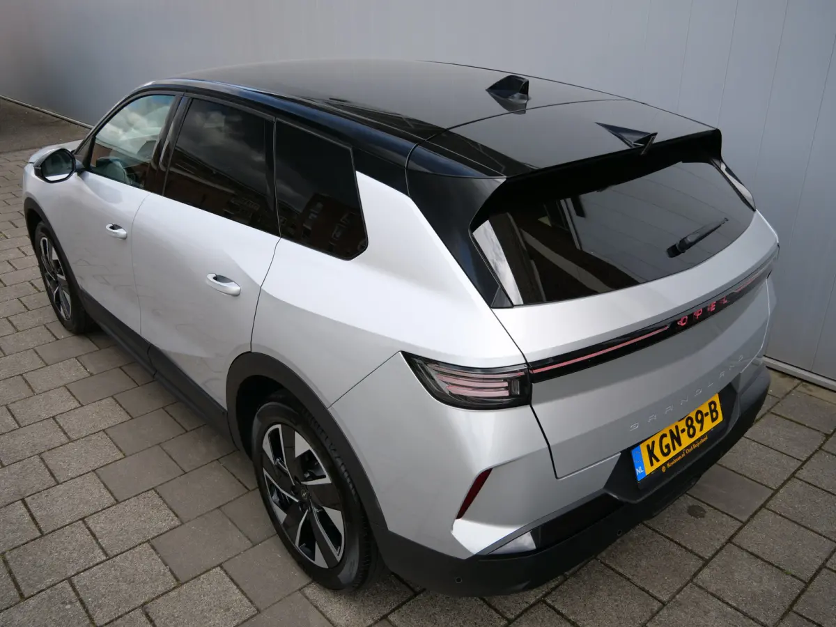 1.2 Turbo Hybrid GS 136 Pk Automaat Navi / DAB / Apple Carplay / Camera / Winterpakket