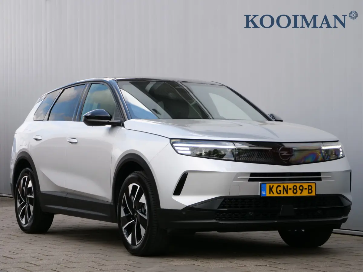 1.2 Turbo Hybrid GS 136 Pk Automaat Navi / DAB / Apple Carplay / Camera / Winterpakket