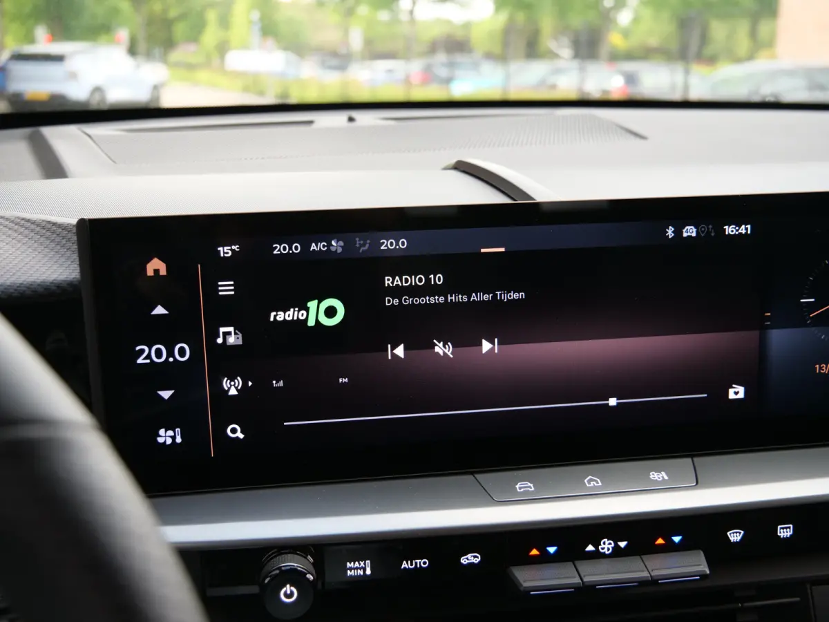1.2 Turbo Hybrid GS 136 Pk Automaat Navi / DAB / Apple Carplay / Camera / Winterpakket
