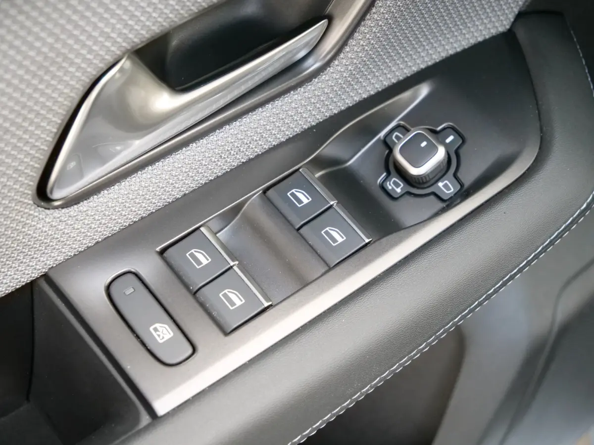 1.2 Turbo Hybrid GS 136 Pk Automaat Navi / DAB / Apple Carplay / Camera / Winterpakket