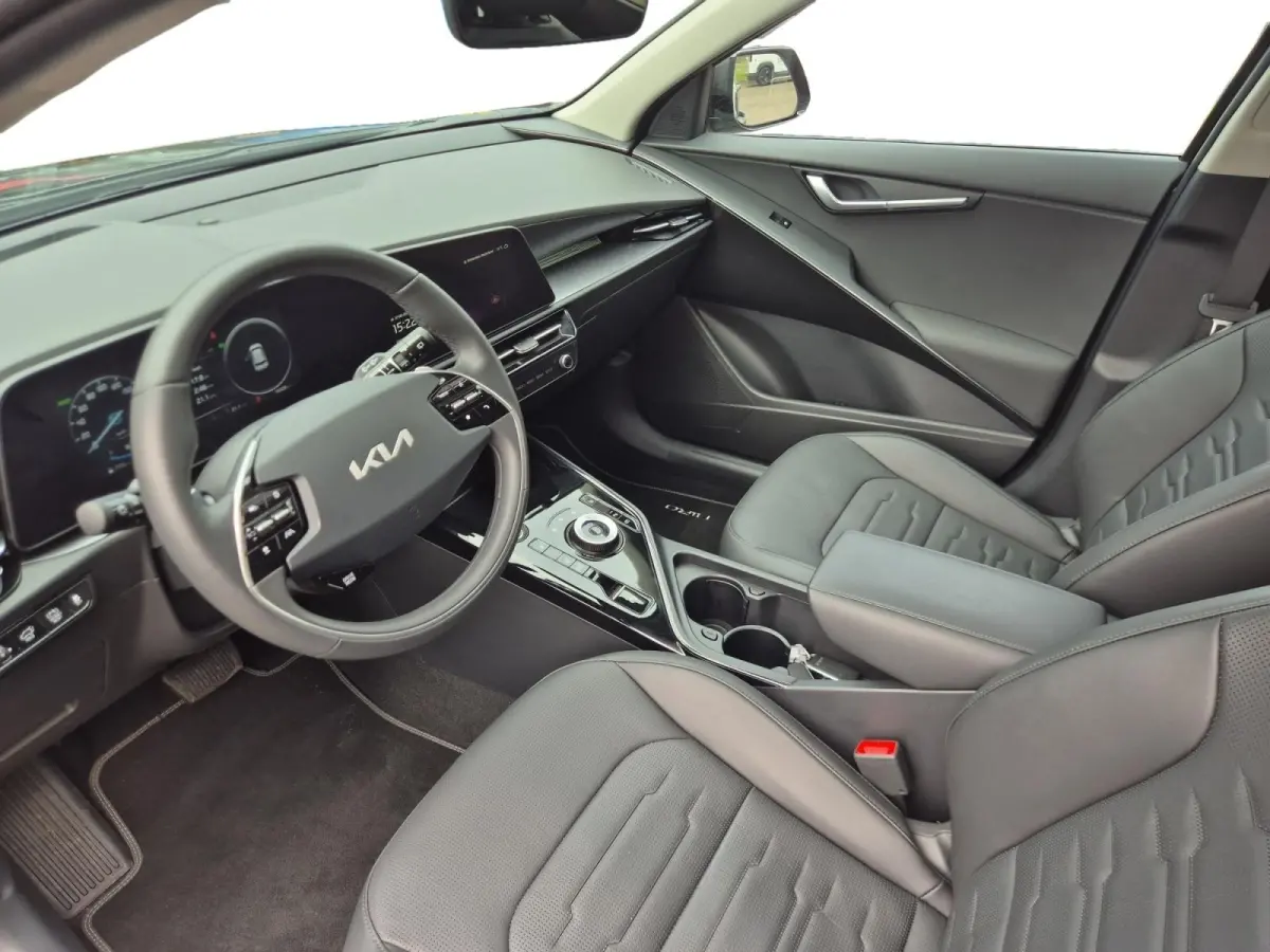 1.6 GDi Hybrid DynamicPlusLine | Cruise Control | Climate Control | Open Dak | Camera | Stoelverwarming | Stuurverwarming | Elektrische Kofferbak |