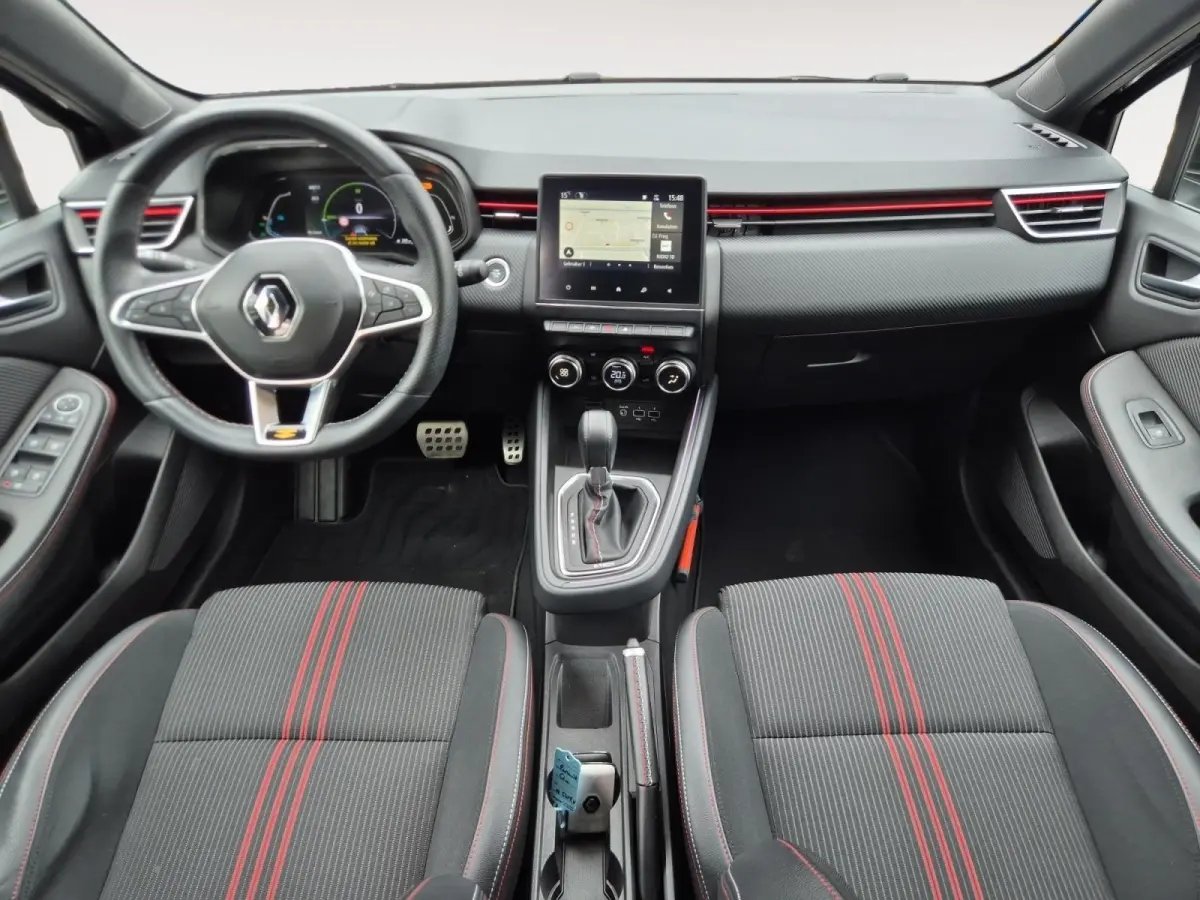 1.6 E-Tech Hybrid 140 R.S. Line | Cruise Control | Climate Control | Navigatie | Camera | Sportstoelen | LM Velgen |