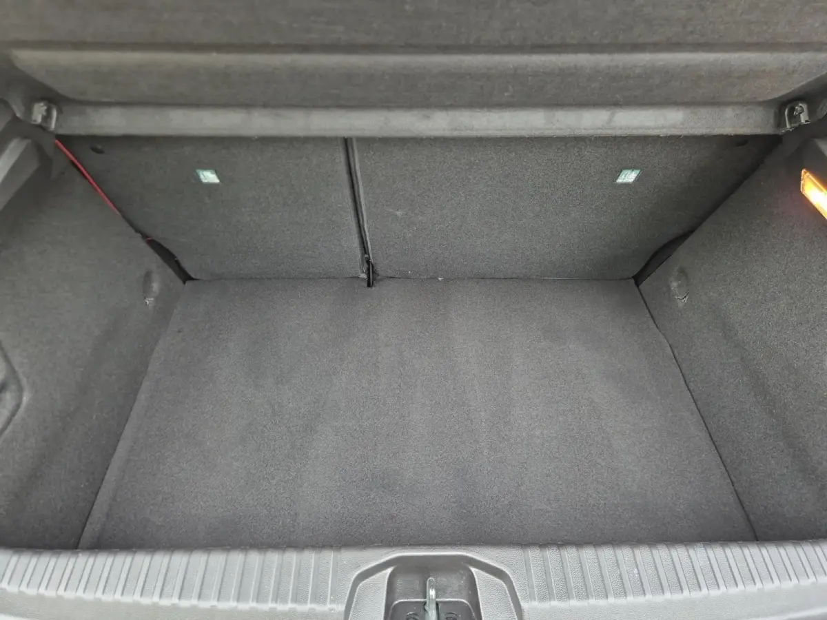 1.6 E-Tech Hybrid 140 R.S. Line | Cruise Control | Climate Control | Navigatie | Camera | Sportstoelen | LM Velgen |