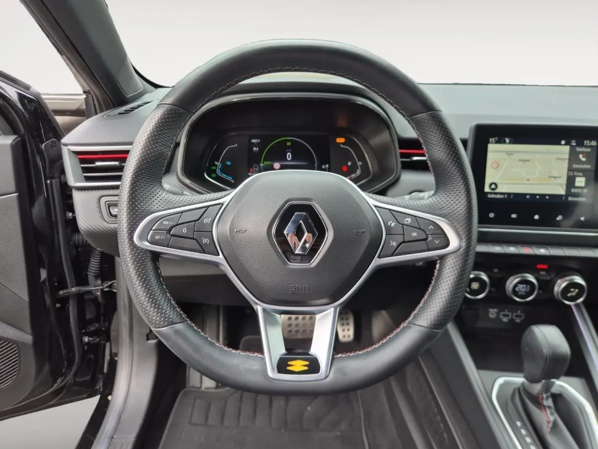 1.6 E-Tech Hybrid 140 R.S. Line | Cruise Control | Climate Control | Navigatie | Camera | Sportstoelen | LM Velgen |