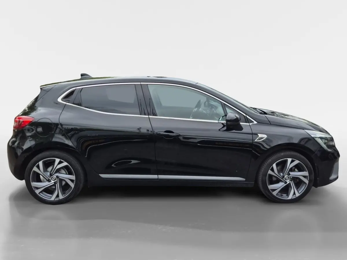 1.6 E-Tech Hybrid 140 R.S. Line | Cruise Control | Climate Control | Navigatie | Camera | Sportstoelen | LM Velgen |