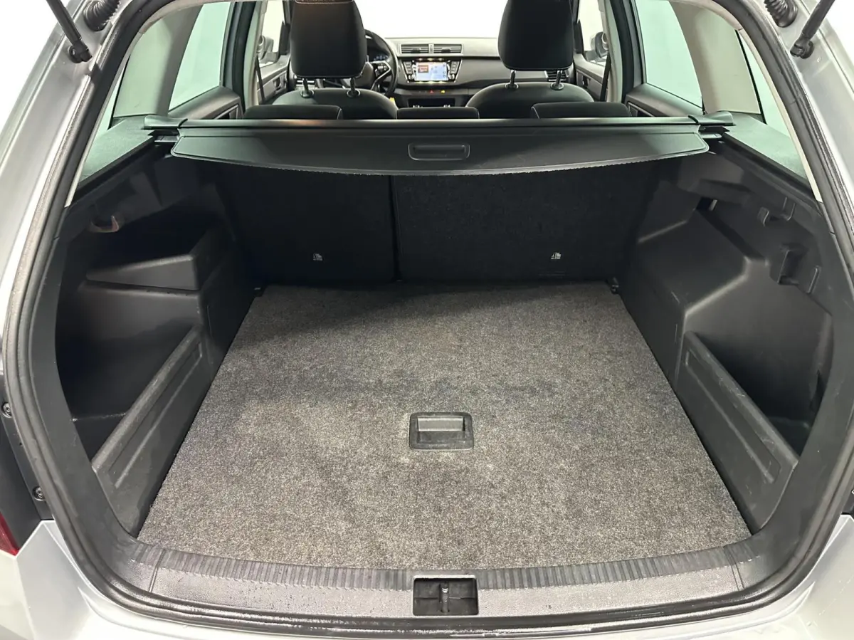 1.0 TSI Ambition AUTOMAAT TREKHAAK CARPLAY NAVI CRUISE ECC LM.