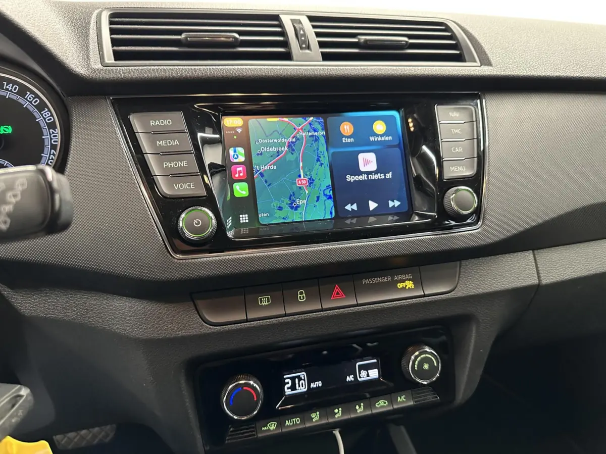 1.0 TSI Ambition AUTOMAAT TREKHAAK CARPLAY NAVI CRUISE ECC LM.