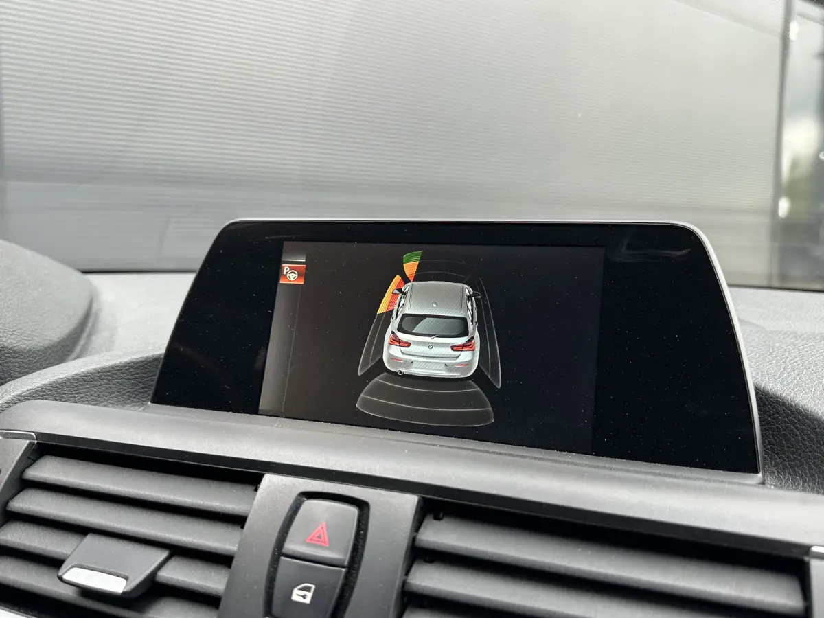 118i LCI | M-Sport | 5-Deurs | HiFi | Park Assist | Navi | LED |