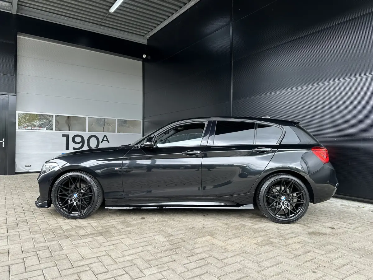 118i LCI | M-Sport | 5-Deurs | HiFi | Park Assist | Navi | LED |
