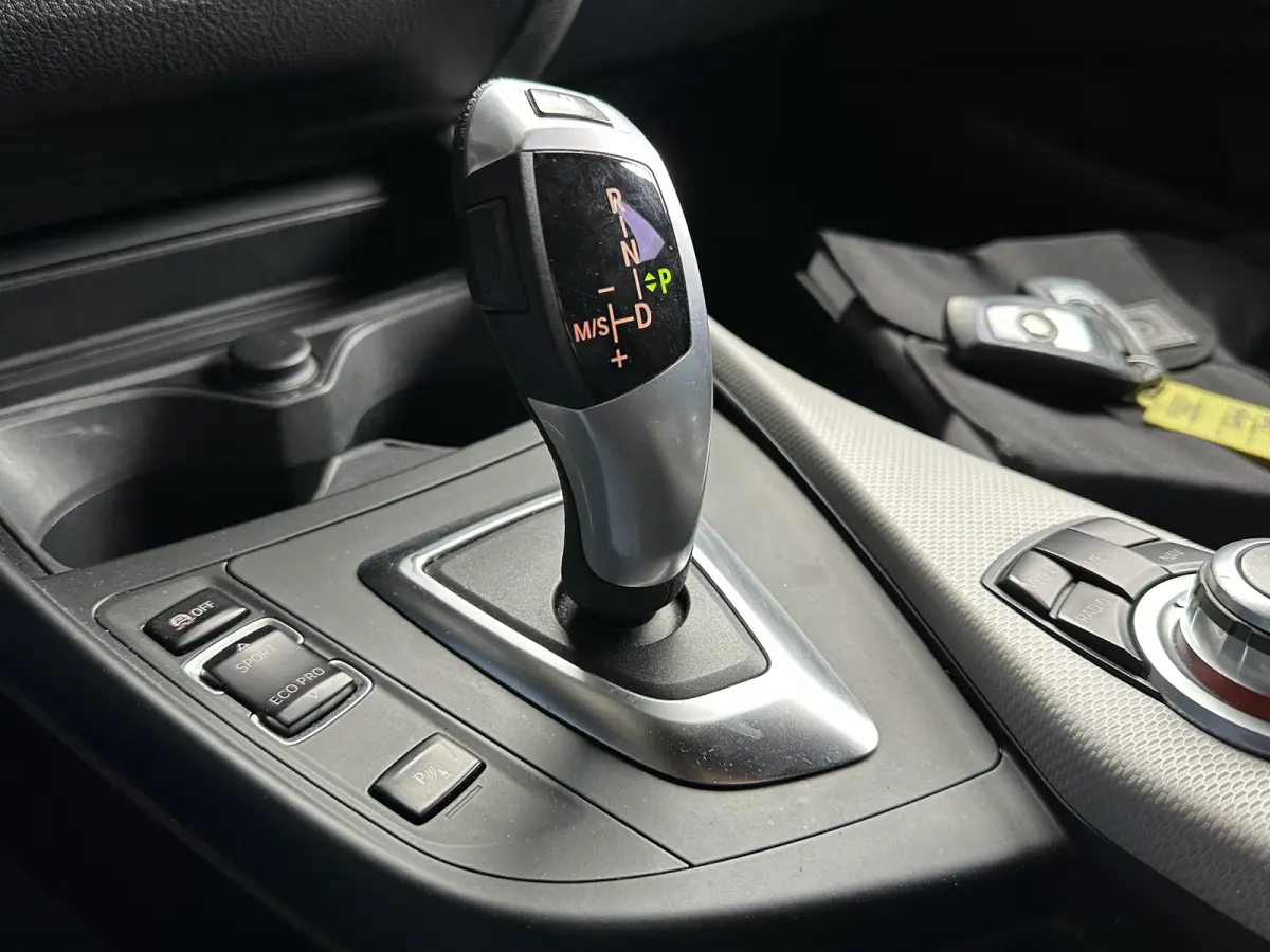 118i LCI | M-Sport | 5-Deurs | HiFi | Park Assist | Navi | LED |
