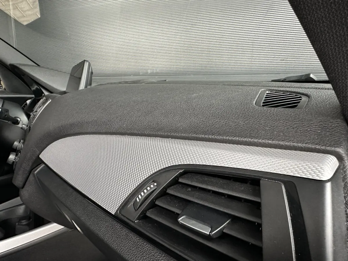 118i LCI | M-Sport | 5-Deurs | HiFi | Park Assist | Navi | LED |