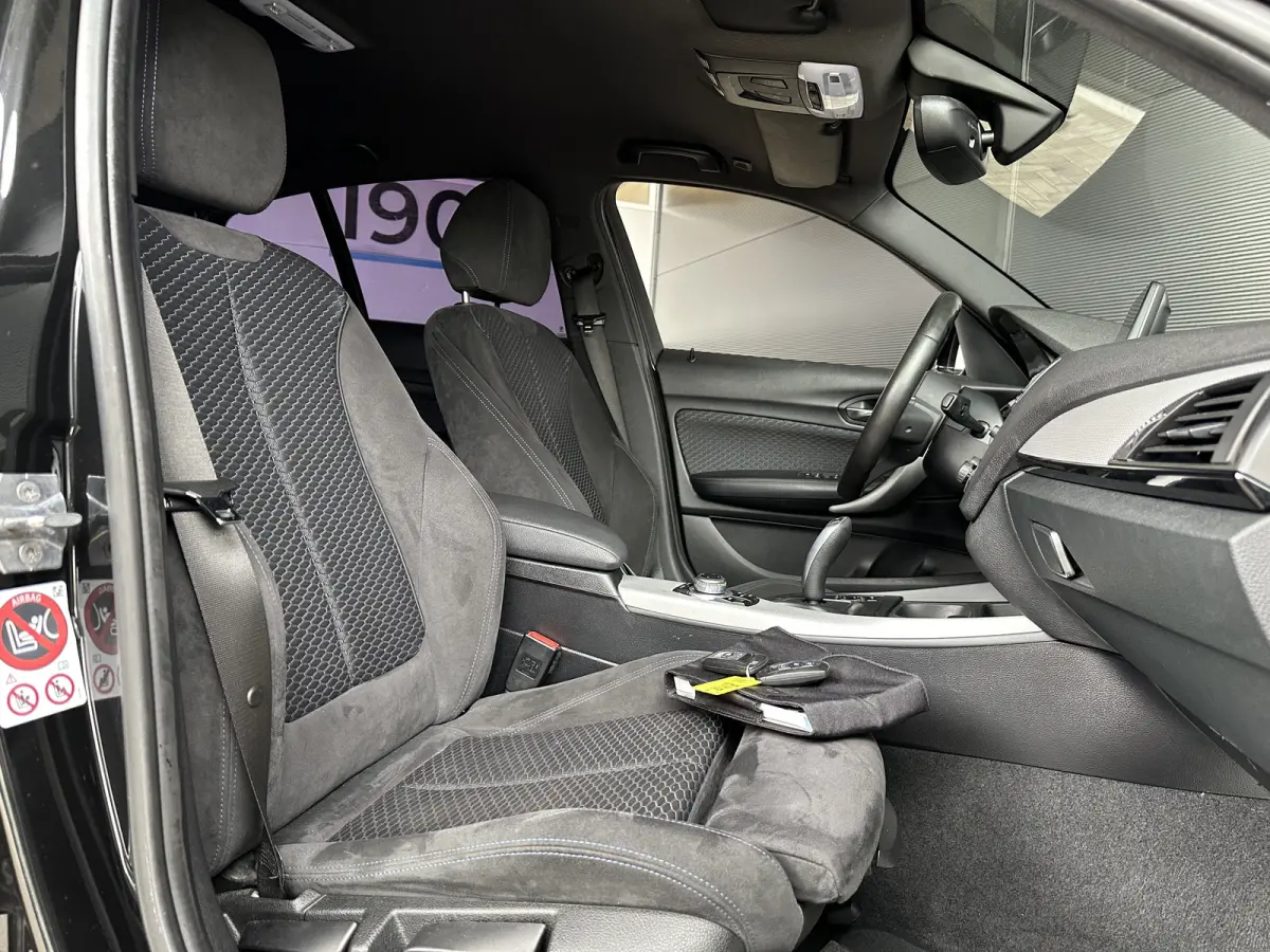 118i LCI | M-Sport | 5-Deurs | HiFi | Park Assist | Navi | LED |