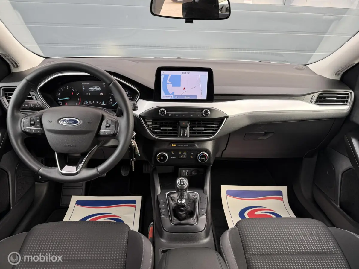 1.0 EcoBoost Trend Edition CarPlay Camera Full-Led