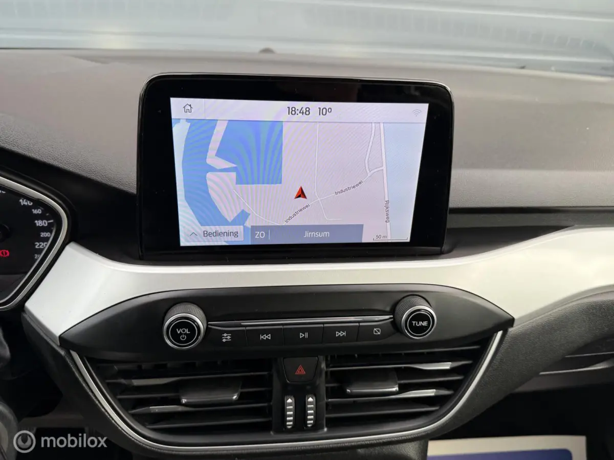 1.0 EcoBoost Trend Edition CarPlay Camera Full-Led