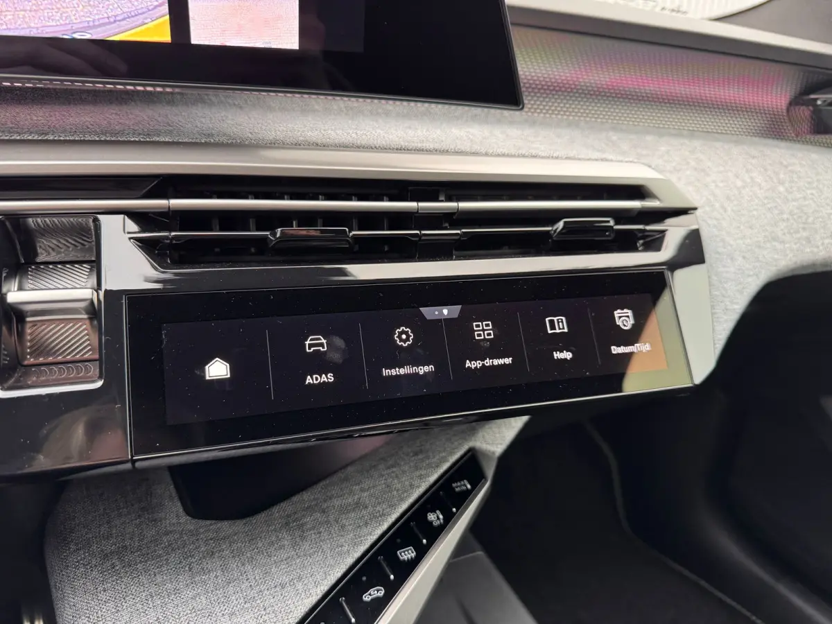 1.2 Hybrid 145PK GT | Navigatie | Camera | Parkeersensoren | Elektrische Bedienbare Kofferbak | Draadloze Apple Carplay / Android Auto | | Achteruitrijcamera | Apple Carplay/Android Auto|tel